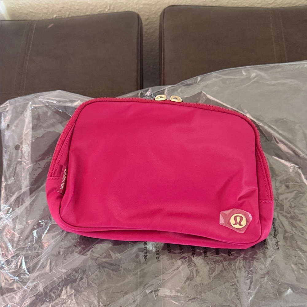 Lululemon Athletica belt Bag Large 2L